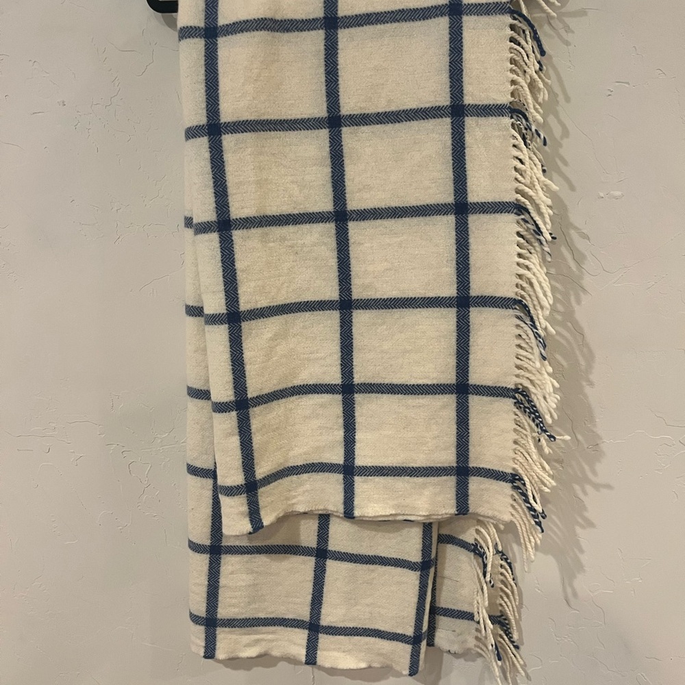 Oxford Blue and Cream Checkered Scarf